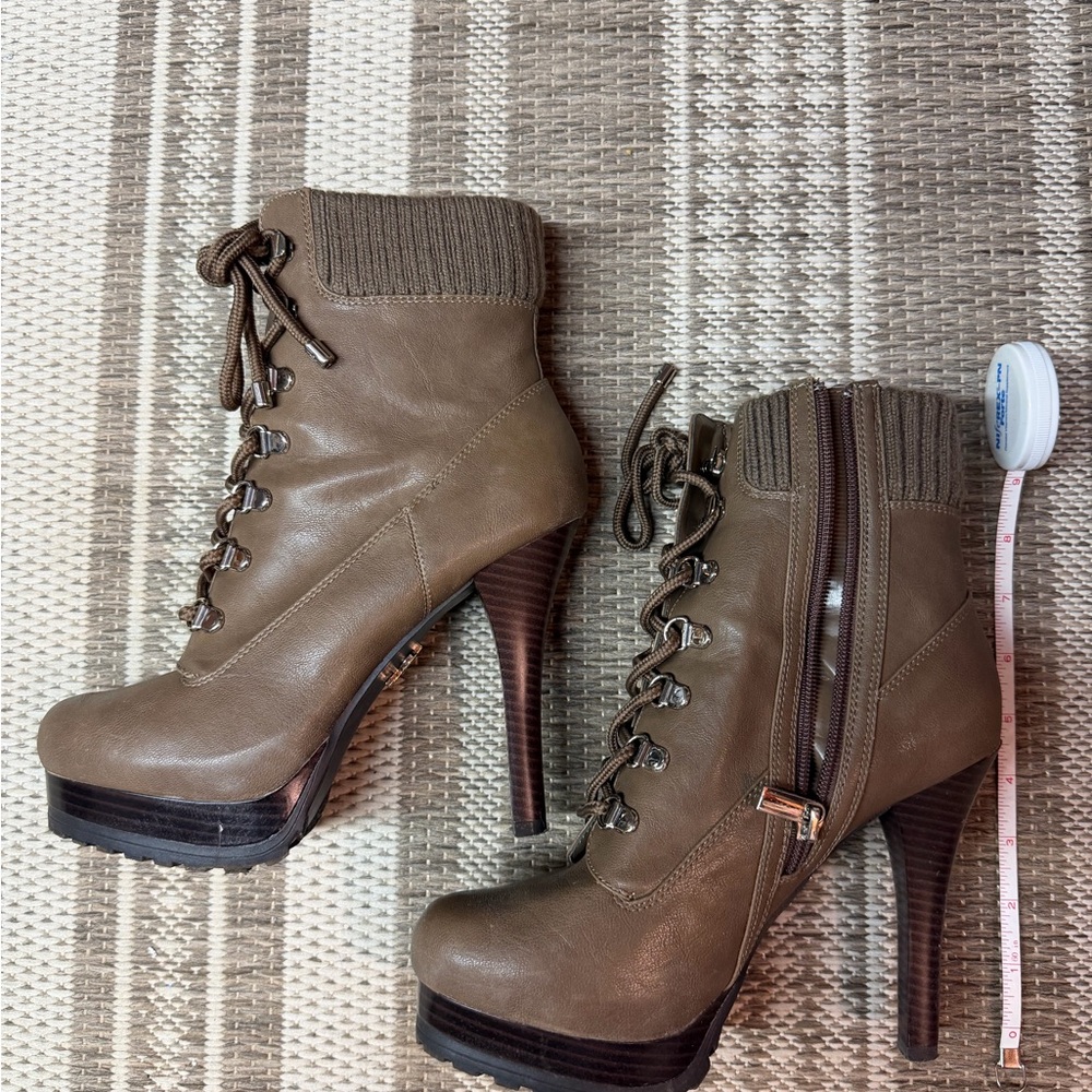 Jennifer Lopez Taupe Heeled Boots